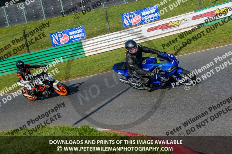 PJM Wedding Photography;enduro digital images;event digital images;eventdigitalimages;mallory park;mallory park photographs;mallory park trackday;mallory park trackday photographs;no limits trackdays;peter wileman photography;racing digital images;trackday digital images;trackday photos